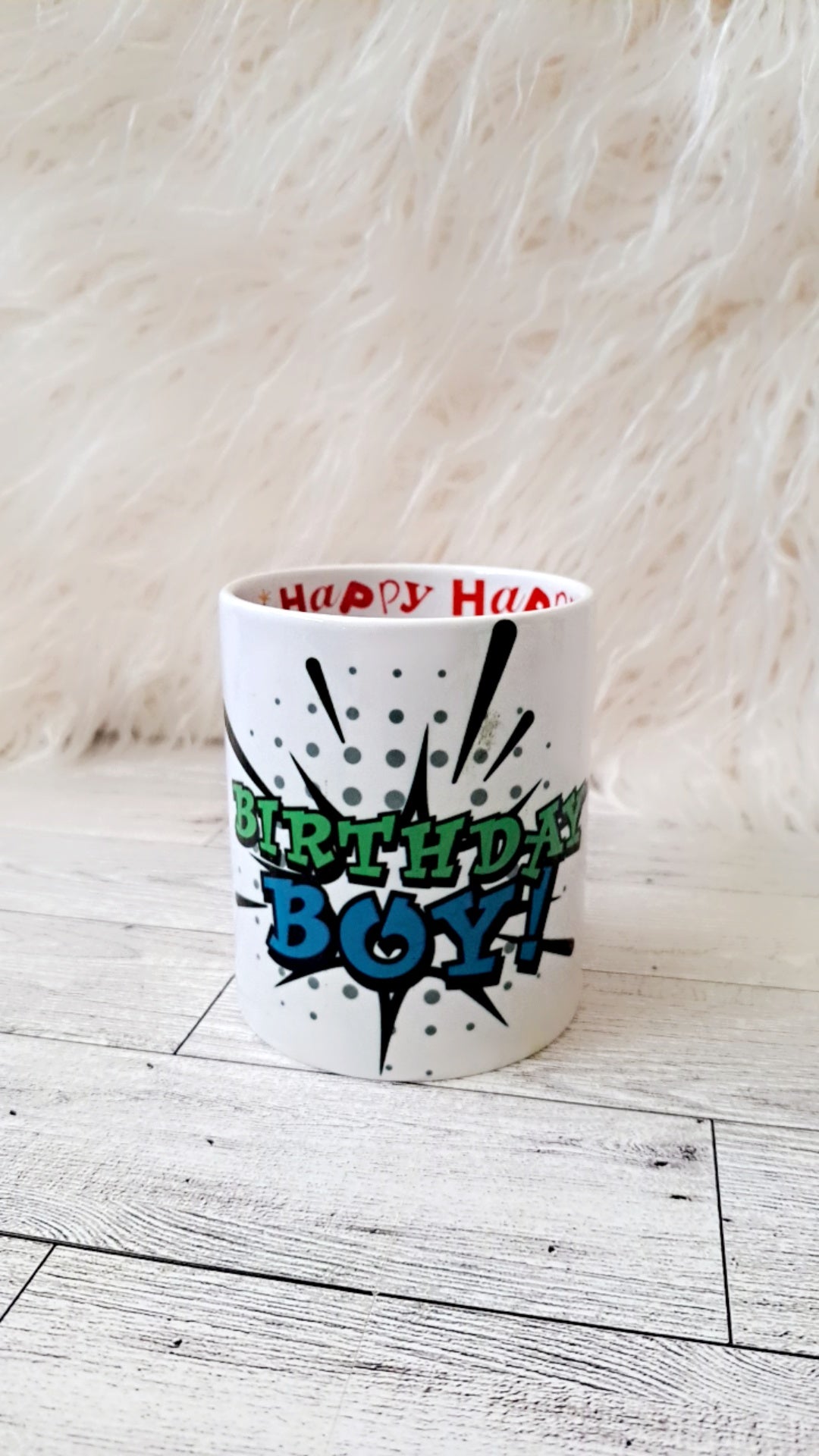 Taza de feliz cumpleaños en blanco Make It Personal